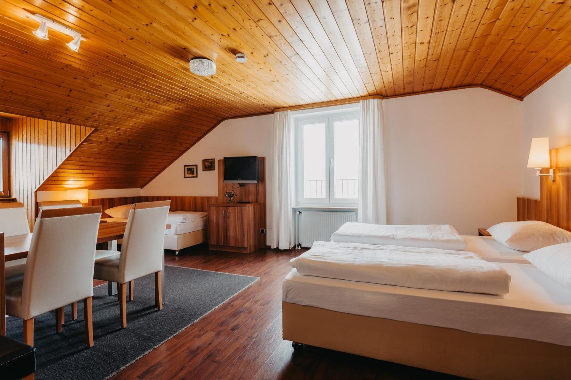 Hirschenwirt Hotell Eichstätt Exteriör bild