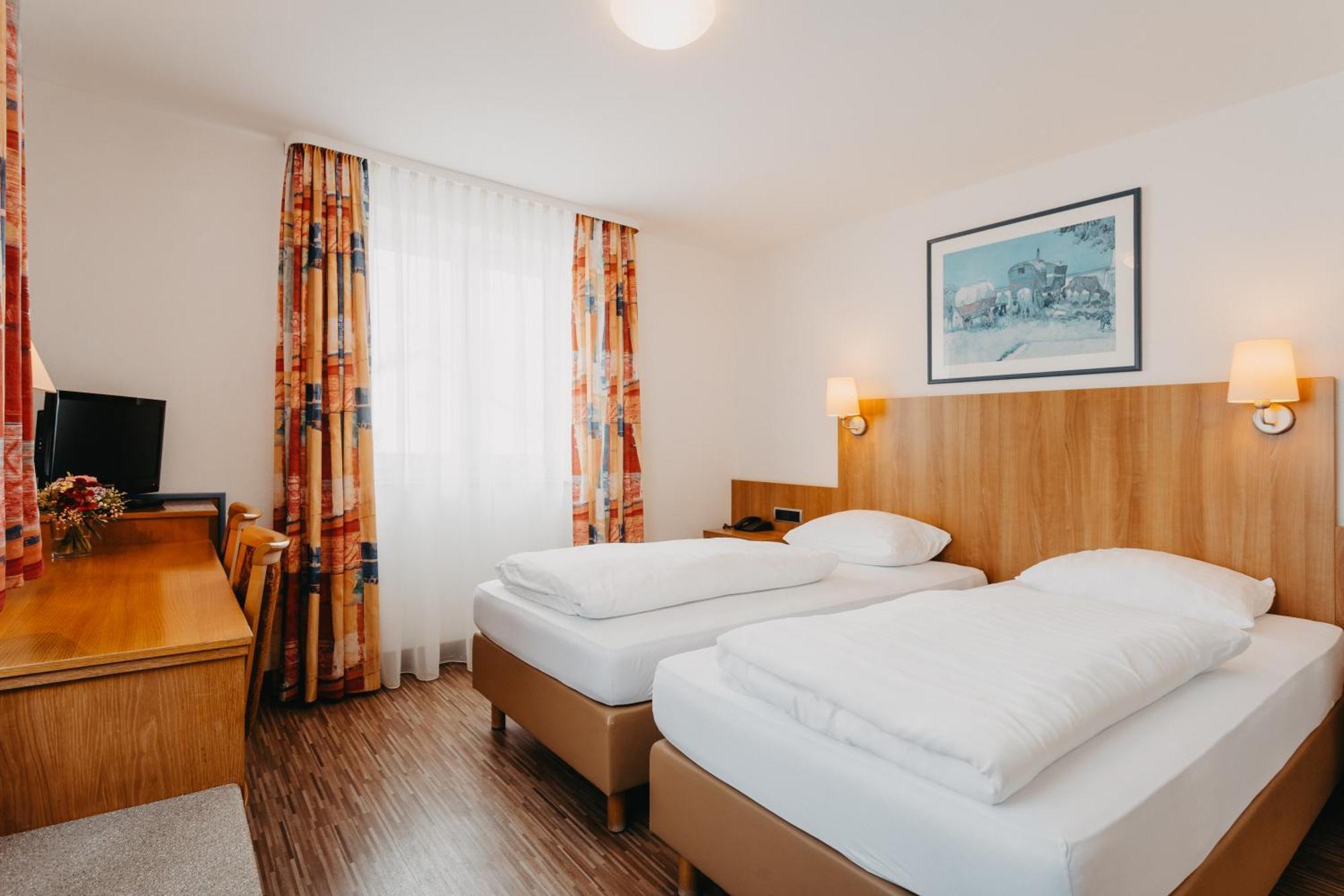 Hirschenwirt Hotell Eichstätt Exteriör bild